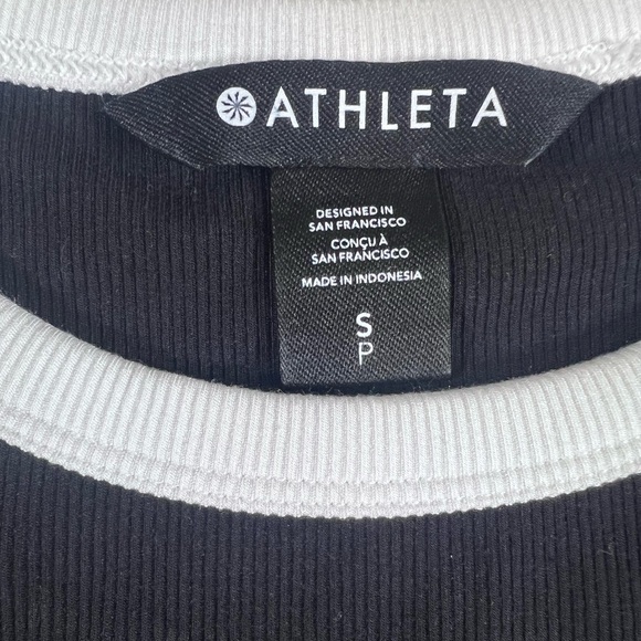 Athleta Chic Black Ribbed Ringer Tee White Trim Short Sleeve Top Size Small - Picture 4 of 5